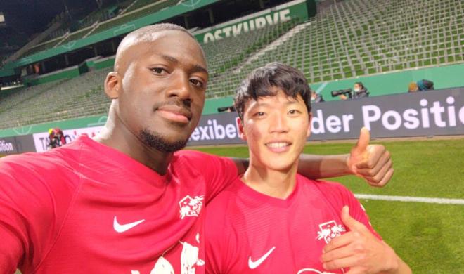 开云体育app-苦难辉煌金句