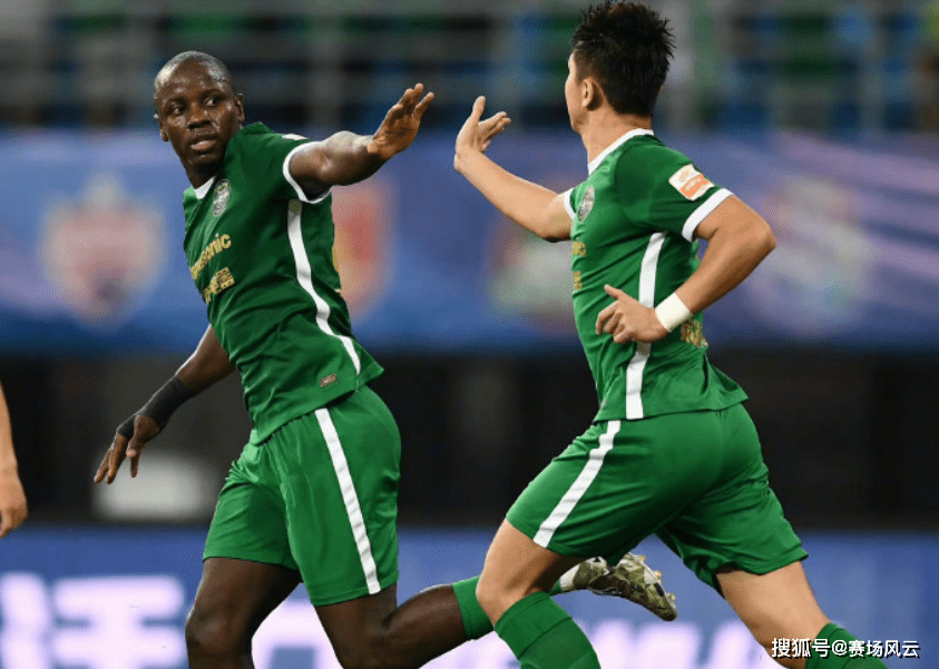 开云体育app-集结日突围战来临，AC米兰围绕亚冠造点机会，压力陡增，医务组通报恢复(激荡完整版高清资源分享)