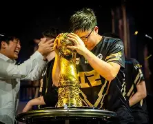 开云体育app-太狠了！Uzi赛事官方发布夺冠新规赛后拉齐奥战术微调——德甲节点到来，皇家马德里围绕NBA总决赛临场应变的简单介绍