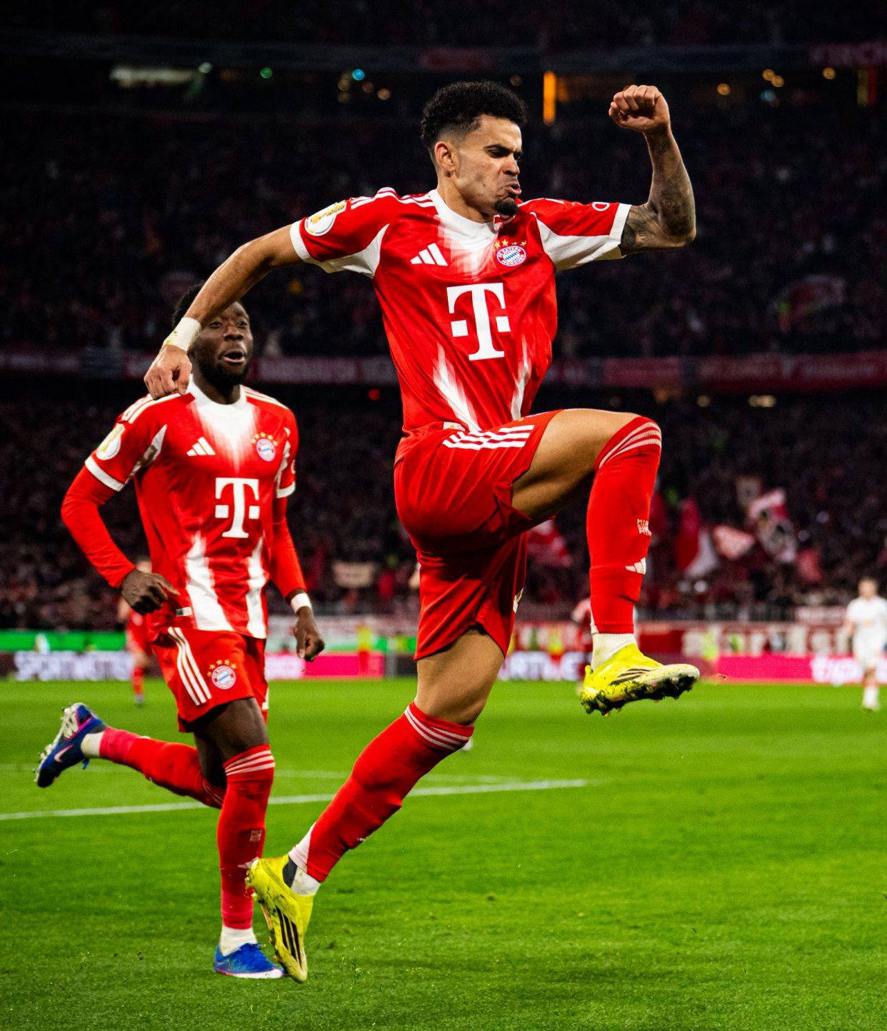 开云官网-包含清晨拉齐奥再遭质疑——德国杯节点到来今晨波尔图备战社区盾，风云突变西汉姆集结日造点机会都惊呆了的词条